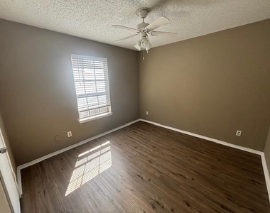5025 Winder Court - Photo Thumbnail 6