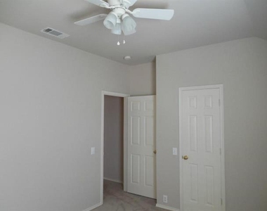 2709 Dunbar Drive - Photo Thumbnail 10