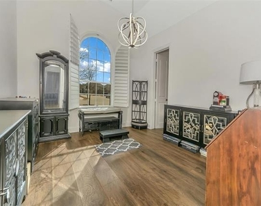 9901 Boulder Point Road - Photo Thumbnail 4