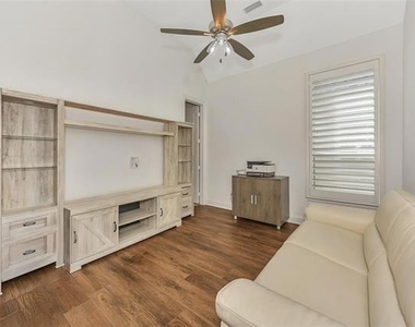 9901 Boulder Point Road - Photo Thumbnail 6