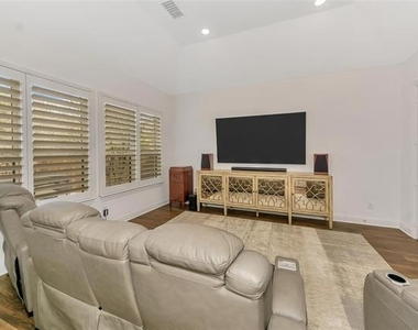9901 Boulder Point Road - Photo Thumbnail 28