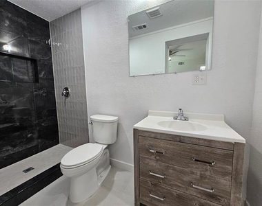 2402 Housley Drive - Photo Thumbnail 24