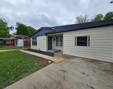 2402 Housley Drive - Photo Thumbnail 27