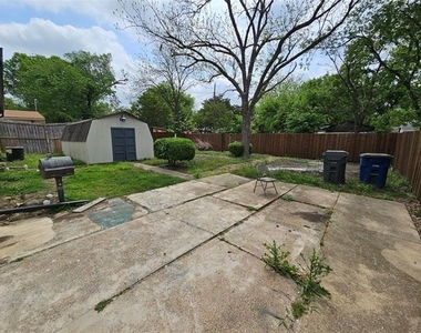 2402 Housley Drive - Photo Thumbnail 26