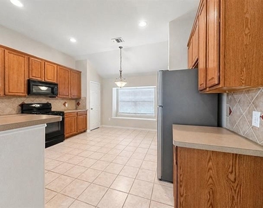 1612 Warm Springs Drive - Photo Thumbnail 7