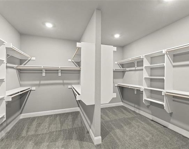 304 Community Drive - Photo Thumbnail 18