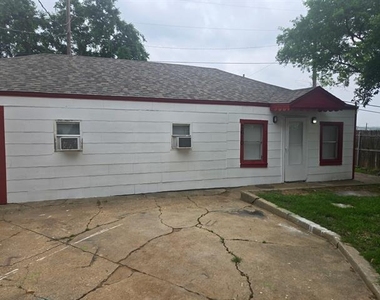 2604 Bomar Avenue - Photo Thumbnail 12