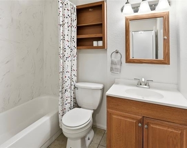 3324 Green Ridge Street - Photo Thumbnail 14