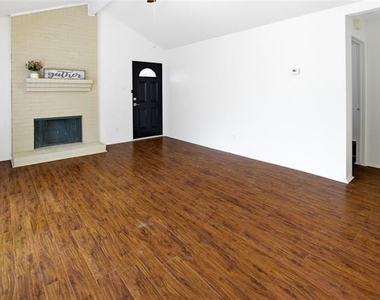 3324 Green Ridge Street - Photo Thumbnail 3