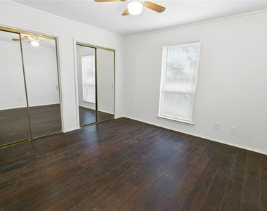 3324 Green Ridge Street - Photo Thumbnail 11