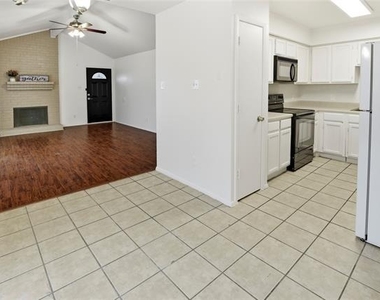 3324 Green Ridge Street - Photo Thumbnail 5