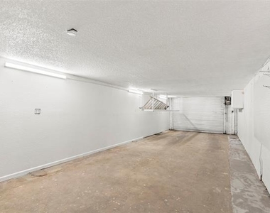 306 S Walton Street - Photo Thumbnail 28