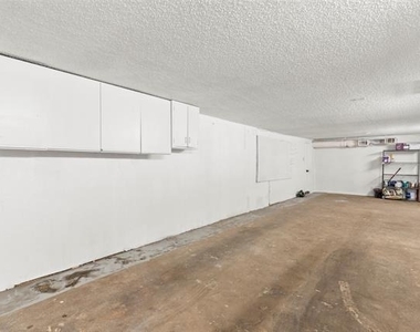 306 S Walton Street - Photo Thumbnail 29
