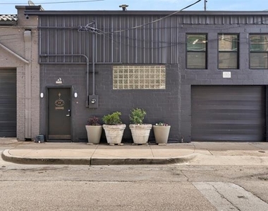 306 S Walton Street - Photo Thumbnail 30