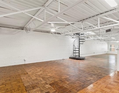 306 S Walton Street - Photo Thumbnail 25
