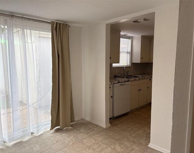 5357 Wonder Drive - Photo Thumbnail 3
