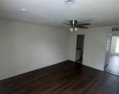 500 Scarlet Oak Street - Photo Thumbnail 21