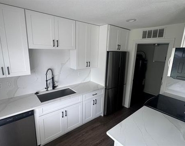 500 Scarlet Oak Street - Photo Thumbnail 9