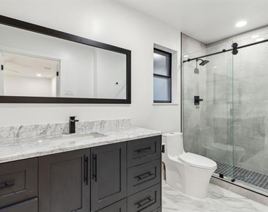 7420 Royal Lane - Photo Thumbnail 21
