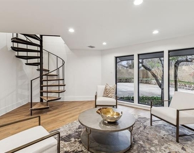 7420 Royal Lane - Photo Thumbnail 12