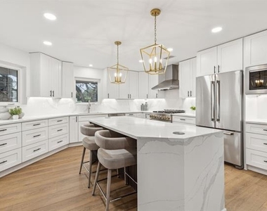 7420 Royal Lane - Photo Thumbnail 6