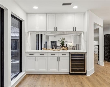 7420 Royal Lane - Photo Thumbnail 9