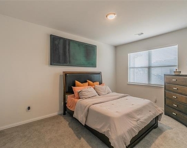 4503 Fossil Opal Lane - Photo Thumbnail 19