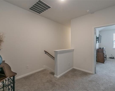 4503 Fossil Opal Lane - Photo Thumbnail 13
