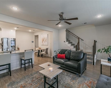 4503 Fossil Opal Lane - Photo Thumbnail 7
