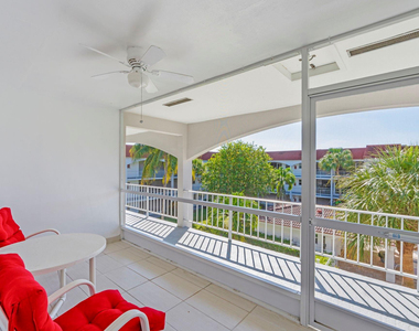 581 Blue Heron Drive - Photo Thumbnail 3