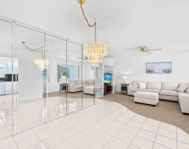 581 Blue Heron Drive - Photo Thumbnail 9