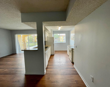 9615 Nw 1st Court - Photo Thumbnail 7