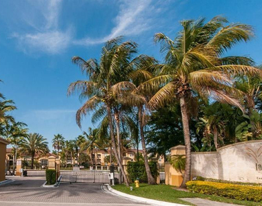 9615 Nw 1st Court - Photo Thumbnail 18