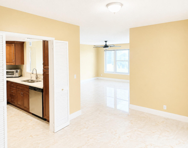 10777 W Sample Road - Photo Thumbnail 1