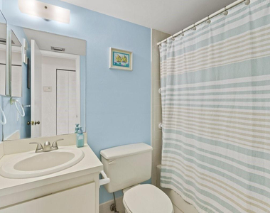 2106 S Cypress Bend Drive - Photo Thumbnail 17