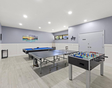 2106 S Cypress Bend Drive - Photo Thumbnail 21