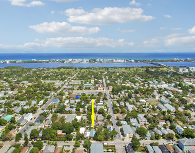 408 N J Street - Photo Thumbnail 2