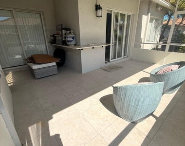 1310 Sw 48th Terrace - Photo Thumbnail 14
