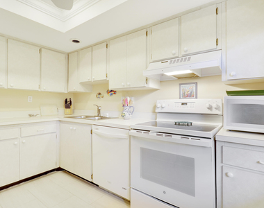 275 S Beach Road - Photo Thumbnail 19