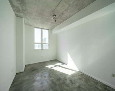 234 Ne 3rd Street - Photo Thumbnail 12