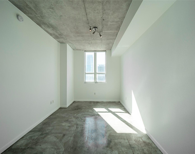 234 Ne 3rd Street - Photo Thumbnail 11