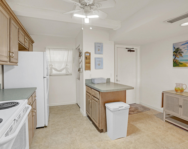 10200 S Ocean Drive - Photo Thumbnail 5