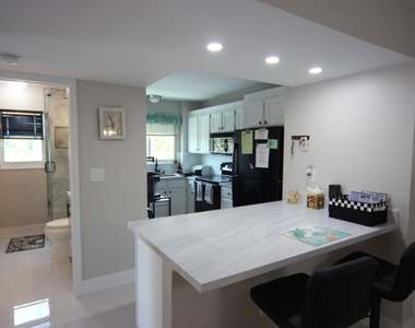 270 Bella Vista Court N - Photo Thumbnail 8
