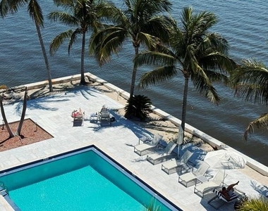 2560 S Ocean Boulevard - Photo Thumbnail 4