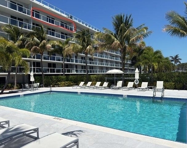 2560 S Ocean Boulevard - Photo Thumbnail 2