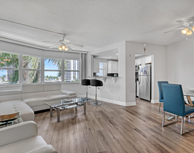 28 Yacht Club Drive - Photo Thumbnail 5