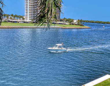 28 Yacht Club Drive - Photo Thumbnail 2
