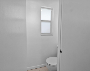 2608 Ne 12th Street - Photo Thumbnail 20