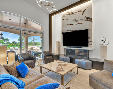 186 Golf Village Boulevard - Photo Thumbnail 14