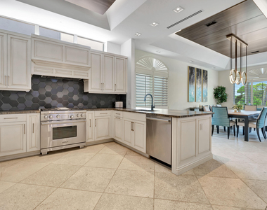 186 Golf Village Boulevard - Photo Thumbnail 18